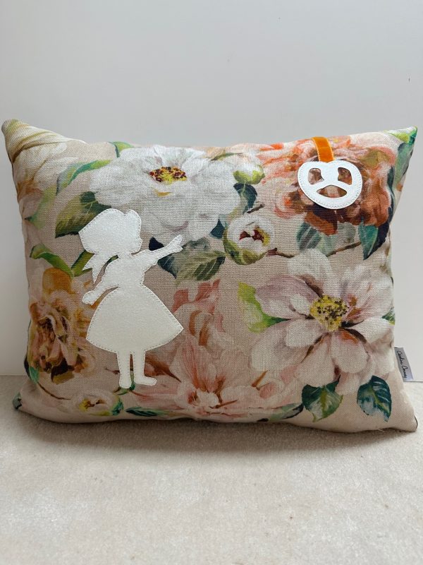 Housse coussin petite alsacienne et sa bretzel